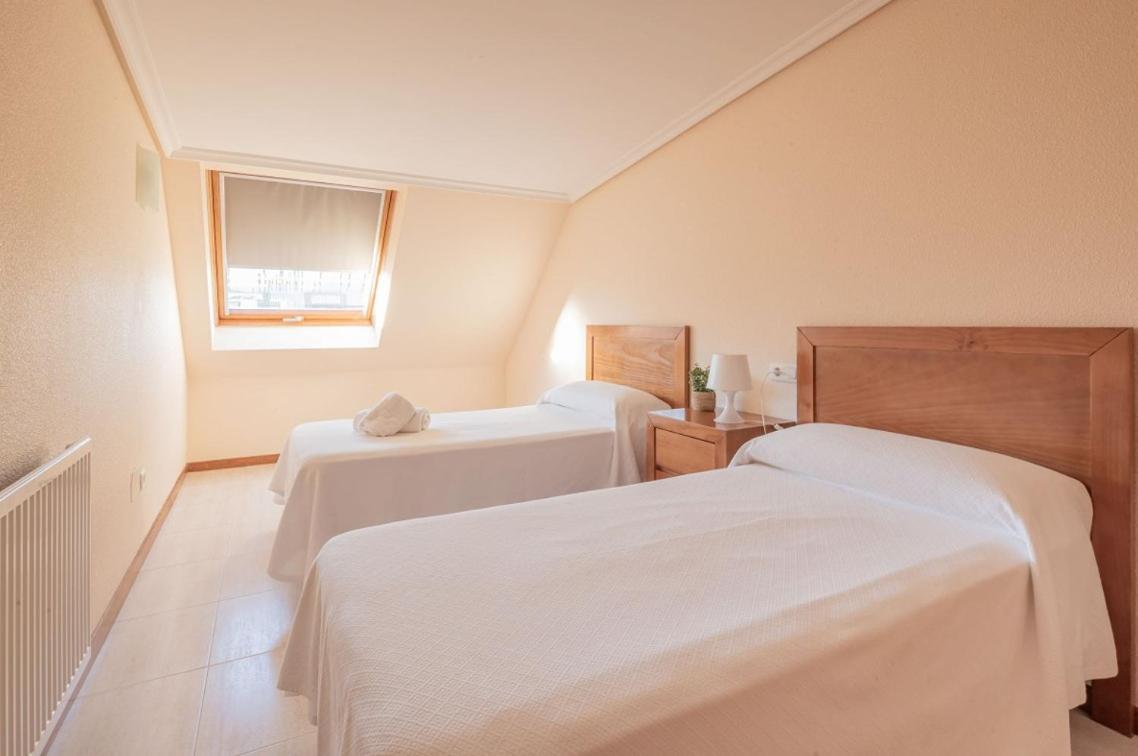 Primera Linea De Playa Samil Costa Con Garaje Incluido Виго Екстериор снимка