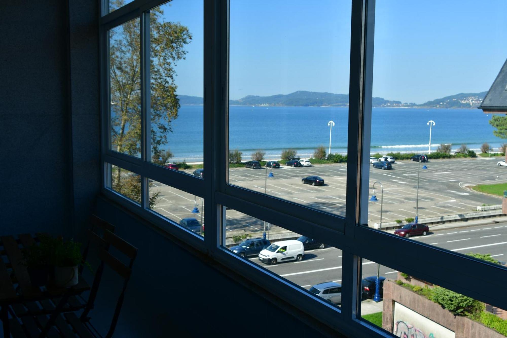 Primera Linea De Playa Samil Costa Con Garaje Incluido Виго Екстериор снимка