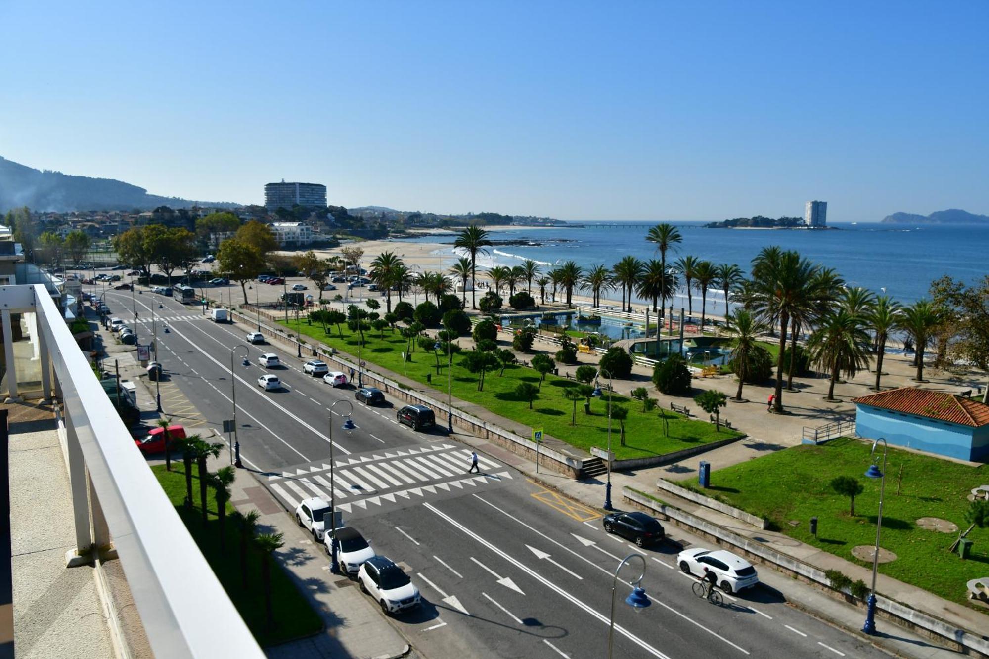 Primera Linea De Playa Samil Costa Con Garaje Incluido Виго Екстериор снимка